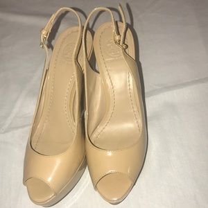 Beautiful Tory Burch nude Wedges❤️